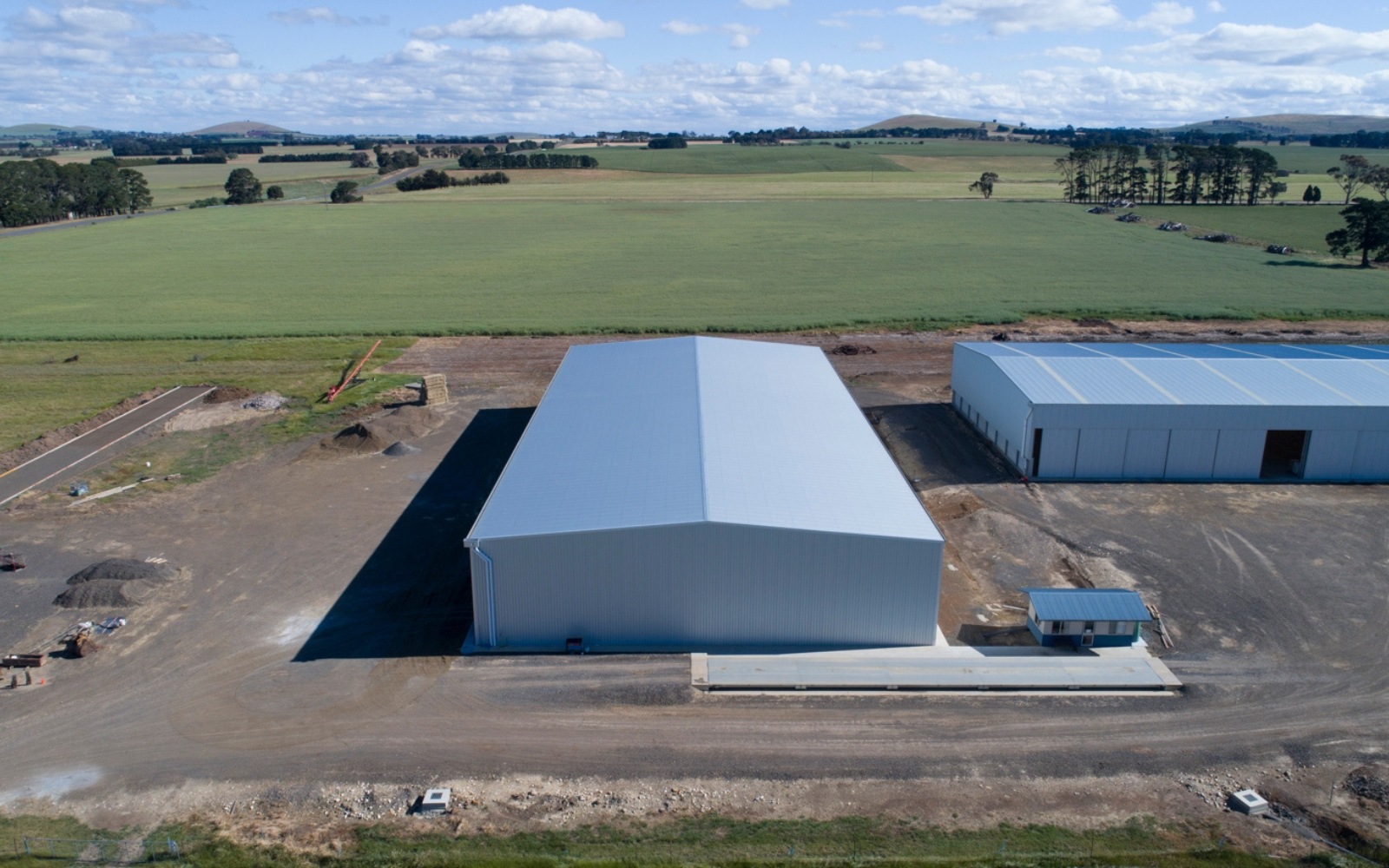 Bulk storage shed