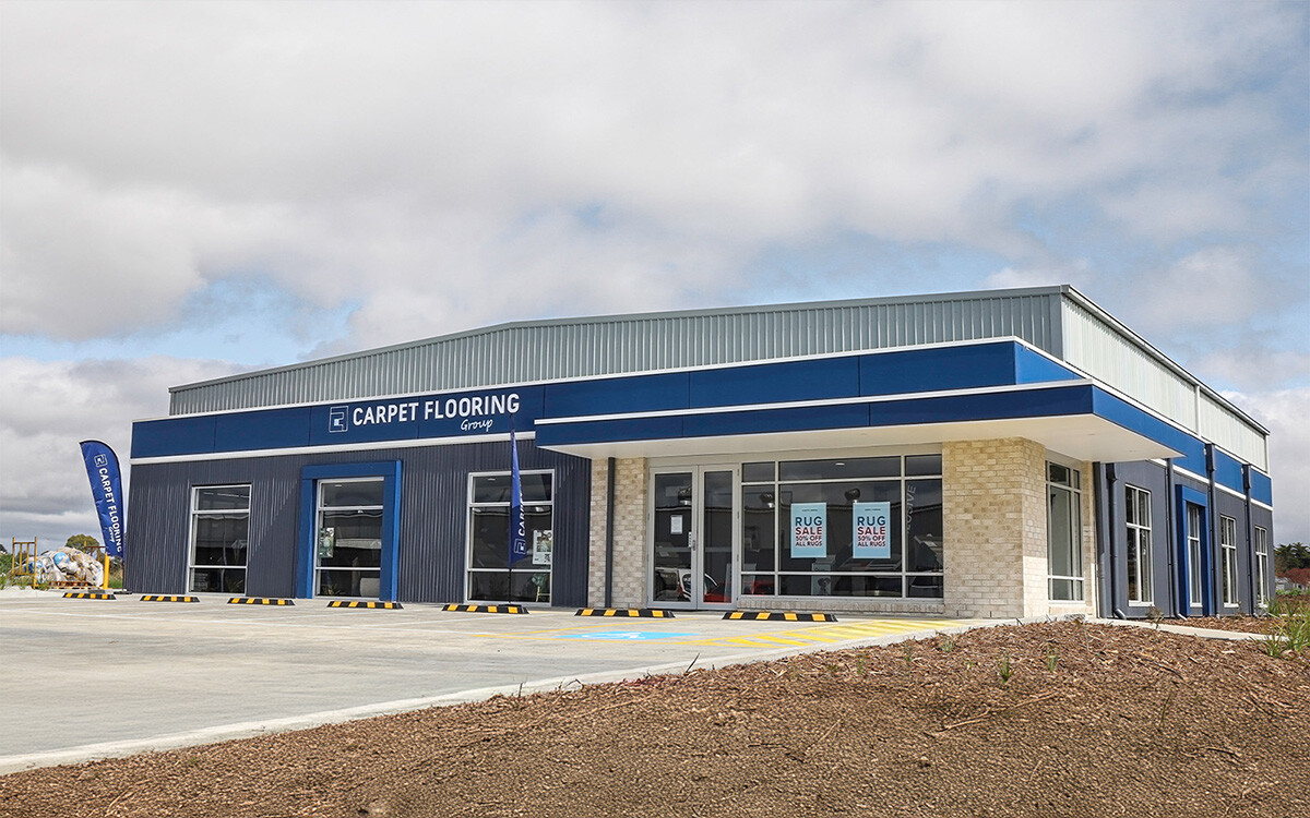 Kyneton Carpet Court combined retail and hardware store  