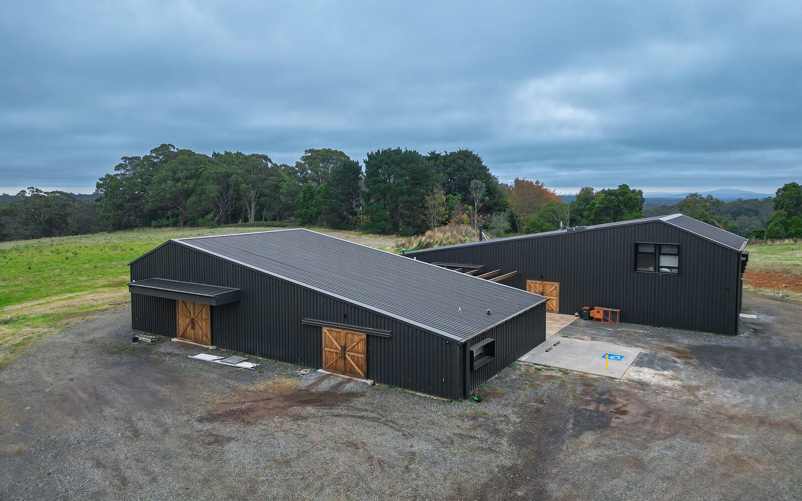 Phillip Moraghan combined tasting and brewery building  