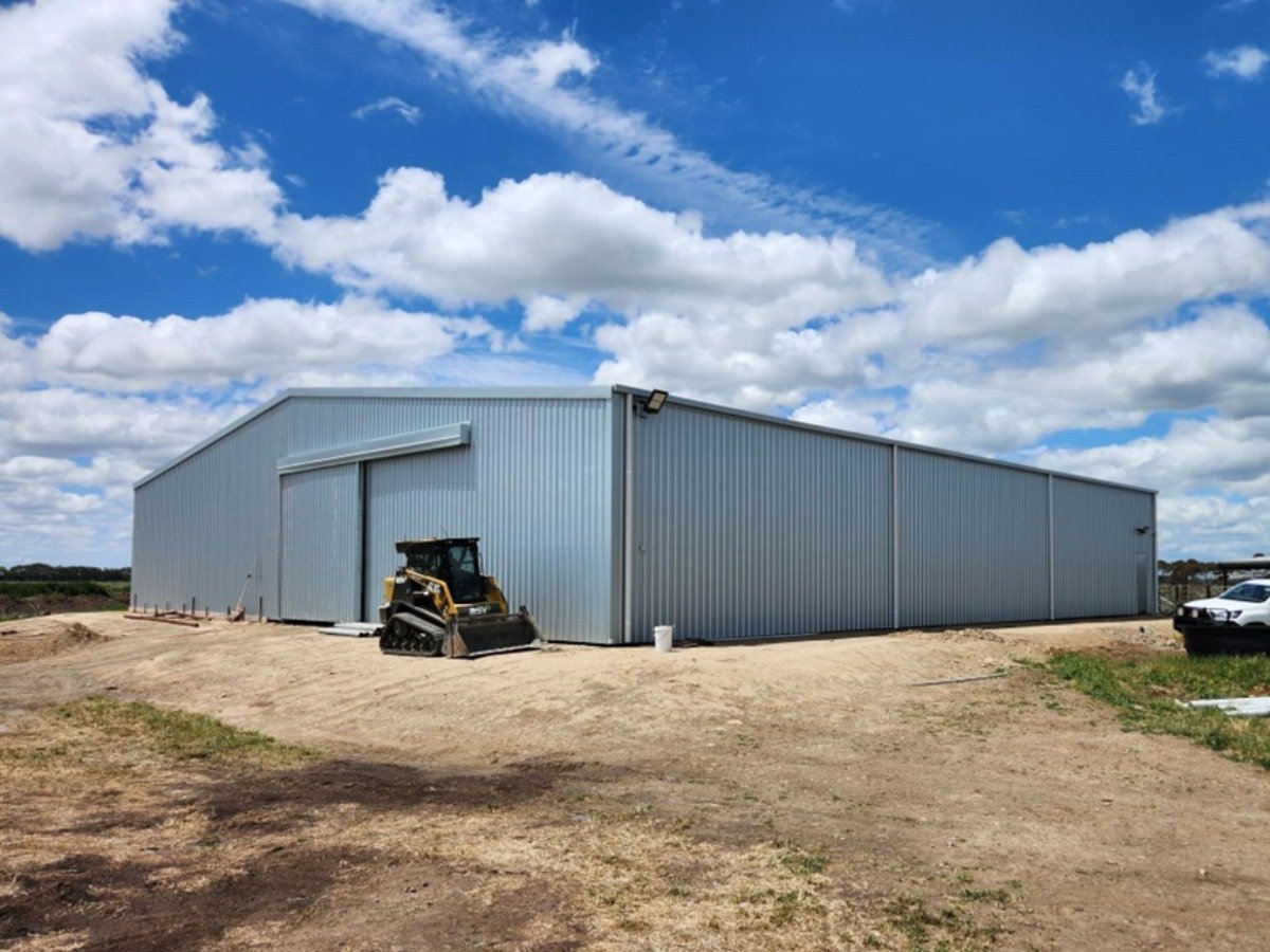 Dairy building